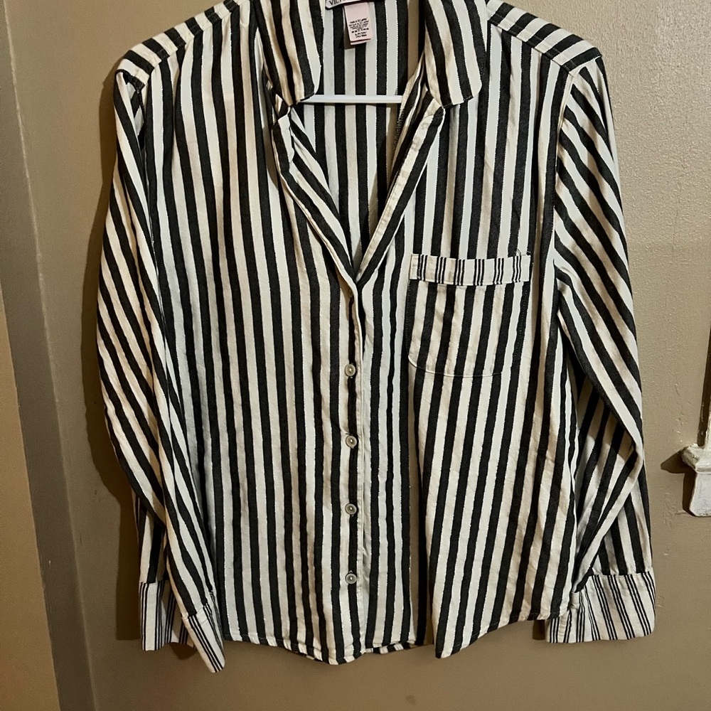 Victoria secert sleep shirt size small